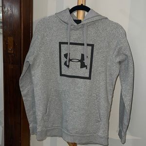 Men’s small Under Armor Hoodie
